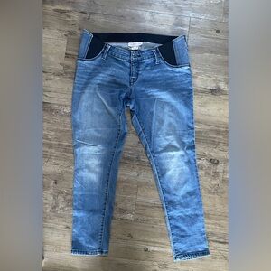 Woman’s Maternity Jegging